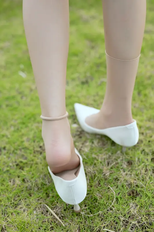 [尤蜜丝]穿搭写真 NO.052 - 尤蜜丝